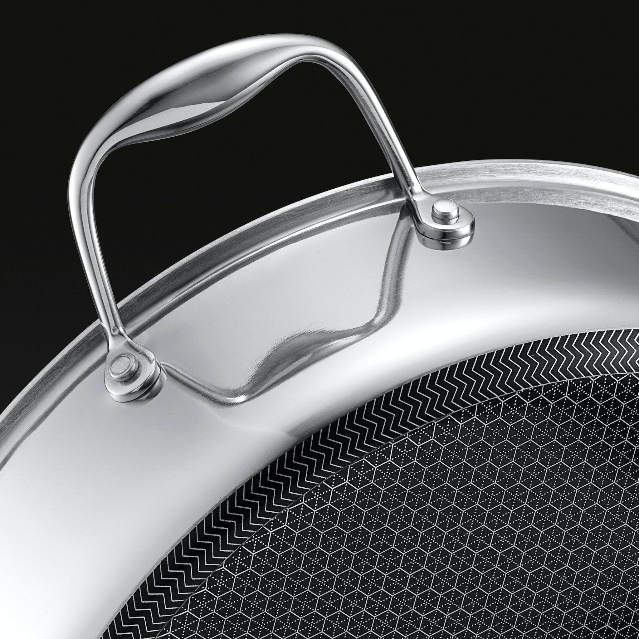Hybrid Deep Sauté Pan with Lid 5.5-Qt
