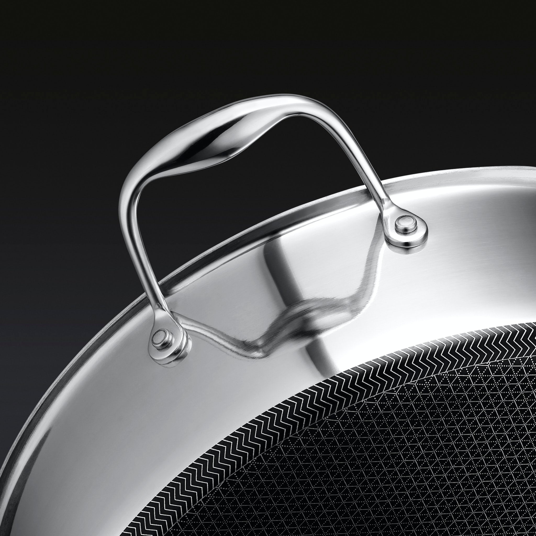 Hybrid Deep Sauté Pan/Chicken Fryer with Lid 7-Qt